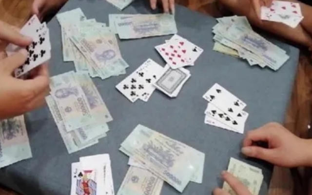 Gia Lai: Một cán bộ kiểm lâm huyện Krông Pa tham gia đánh bạc bị khởi tố