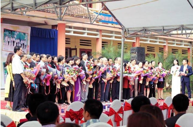 Tri ân tình thầy trò.