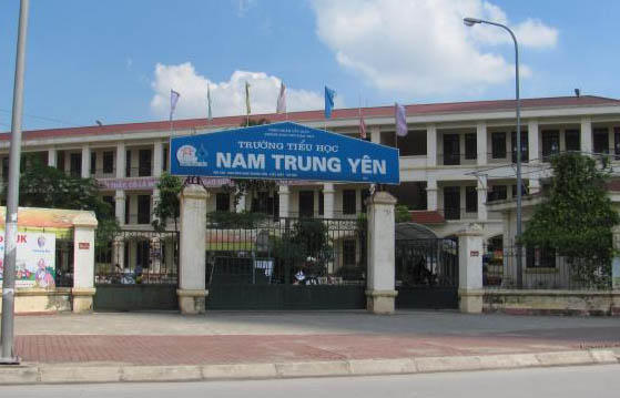 Trường Tiểu học Nam Trung Yên - nơi xảy ra vụ việc.