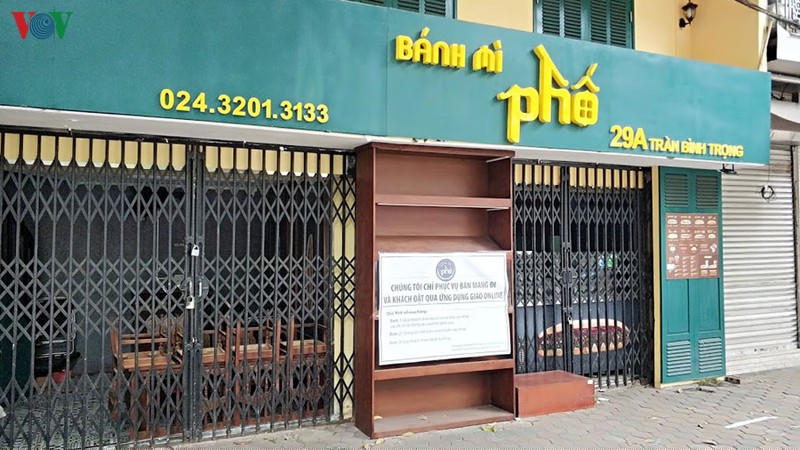 hinh anh hiem gap tai cac quan nhau nuc tieng o ha noi mua dich covid-19 hinh 21