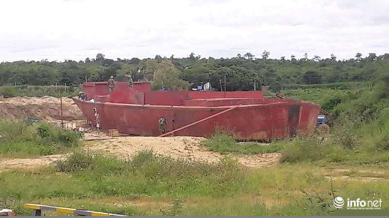 Con thuyền này có tải trọng khoảng 150m3 sắp được hạ thủy.