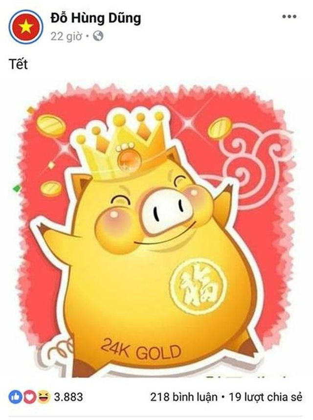 Còn Đỗ Hùng Dũng đăng tải hình ảnh con giáp của năm nay trị giá “24K Goid” chào năm mới.