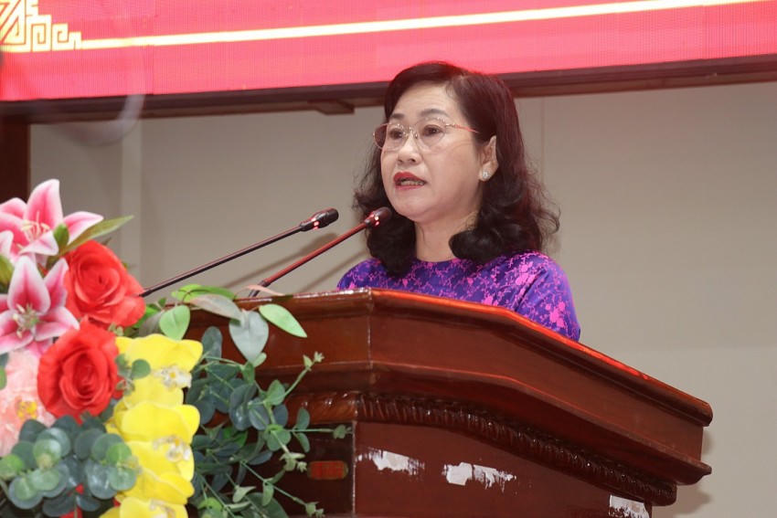 Bà Châu Thị Mỹ Phương - Chủ tịch HĐND tỉnh Đồng Tháp yêu cầu UBND tỉnh tập trung thực hiện các giải pháp đột phá về kinh tế, nâng tốc độ tăng trưởng năm 2025 lên 8% trở lên.