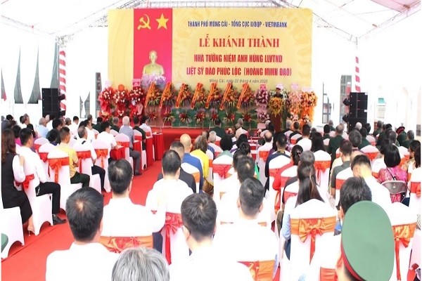 Quang cảnh buổi lễ.