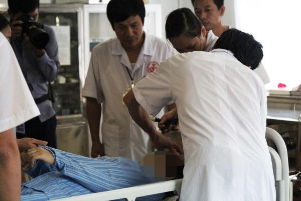 Một trường hợp phải nhập viện vì nghiện điện thoại, Facebook (ảnh minh họa)