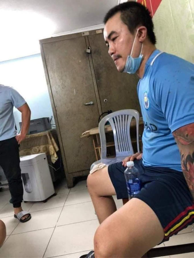 thanh-nien-ngao-da-chem-dut-dau-nan-nhan-quan-7-072227-0916