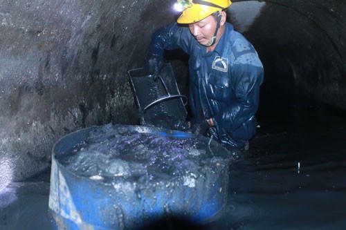 Anh Đoàn Kim Sa làm việc tại đường Tân Hóa, quận 6, TP HCM.
