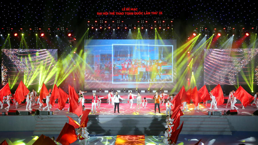 2038369_tiet_muc_van_nghe_mo_man_le_be_mac_21200521