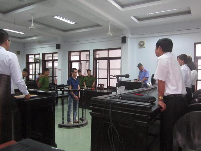 Bị cáo Bùi Hữu Nghĩa tại tòa. (Ảnh: báo Pháp luật TP HCM)