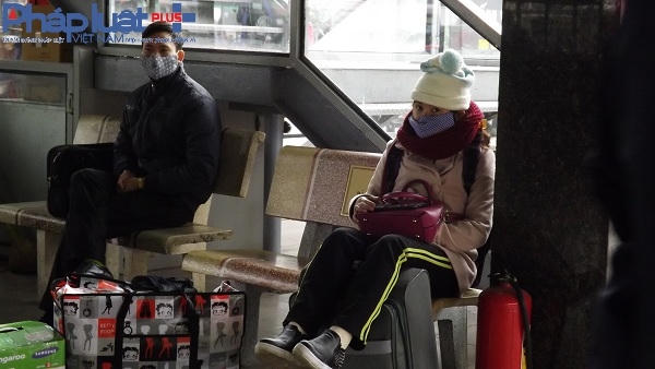 Trong cái lạnh mùa đông, tuy nhiên cũng không vơi đi được cảm giác được về quê ăn tết của mọi người.