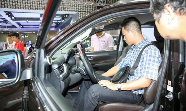 Xe Thái, Indonesia đổ bộ hàng loạt chuẩn bị cho bùng nổ mua sắm cuối năm.