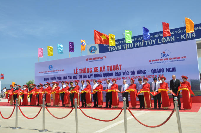 Lễ thông xe kỹ thuật dự án xây dựng đường cao tốc Đà Nẵng – Quảng Ngãi.