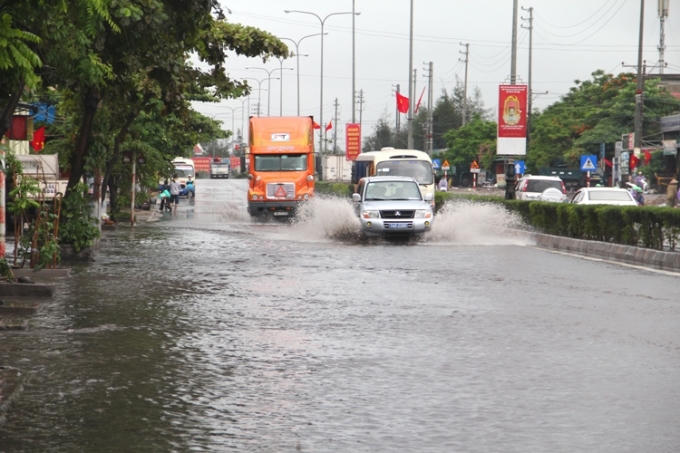 Cơn bão số 3 đã ảnh hưởng đến một số khu vực trong TP Hạ Long xuất hiện tình trạng ngập úng.