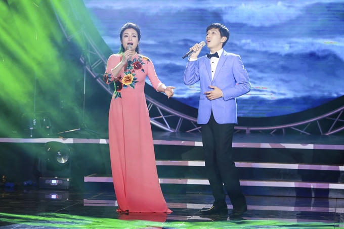 Tân Nhàn -Tuấn Anh với "Tình ca biển bạc đồng xanh"