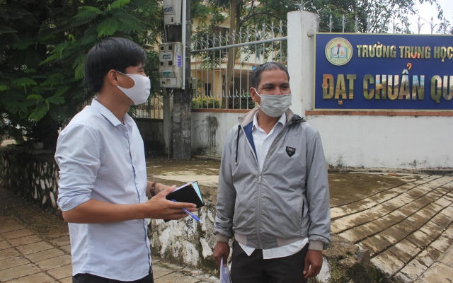 Gia Lai: Quyết tâm của những cán bộ xã lớn tuổi nay mới đi thi tốt nghiệp THPT