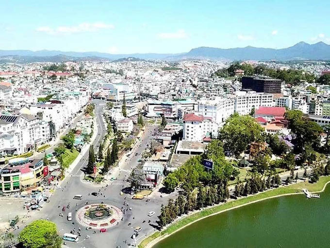 Hội Kiến trúc sư Việt Nam đề nghị cần nghiên cứu để khai thác giá trị ký ức của không gian di sản Hòa Bình. Ảnh: BÍNH AN.