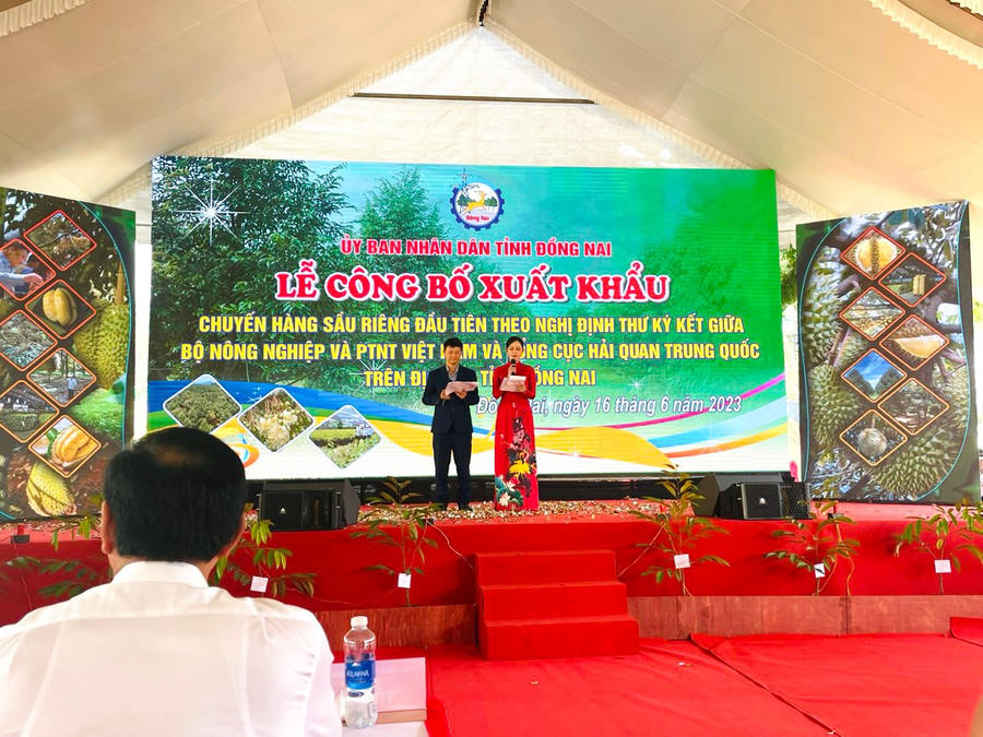 Quang cảnh buổi lễ.