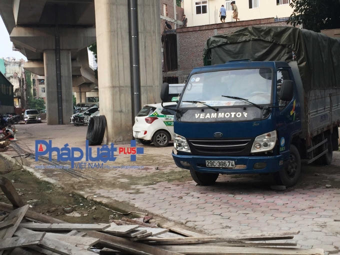 Vị trí nhỏ hẹp như thế này, nếu xảy ra cháy nổ thì rất khó để lực lượng PCCC tiếp cận và khắc phục đám cháy.