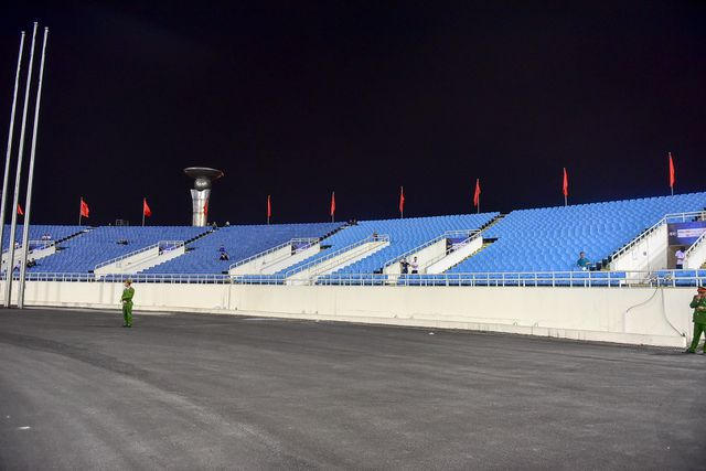 S&acirc;n Mỹ Đ&igrave;nh vắng kh&aacute;n giả trong ng&agrave;y U23 Việt Nam thắng U23 Brunei