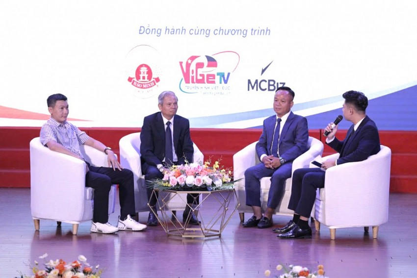Tại Tọa đàm “Chuyển đổi số và đổi mới sáng tạo - Đòn bẩy nâng cao năng lực cạnh tranh cho doanh nghiệp Việt Nam” , các diễn giả đưa ra nhiều ý kiến sắc bén.