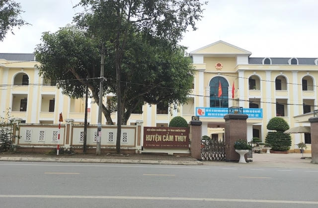 Bài 2 - Có vi phạm trong gói thầu mua sắm tài sản của BQL Dự án đầu tư xây dựng huyện Cẩm Thủy