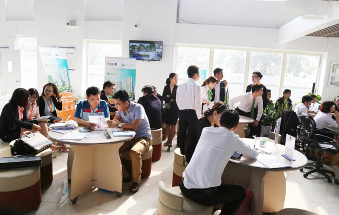 Dự &aacute;n EcoHome 3 ch&aacute;y h&agrave;ng trong ng&agrave;y đầu tiếp nhận hồ sơ