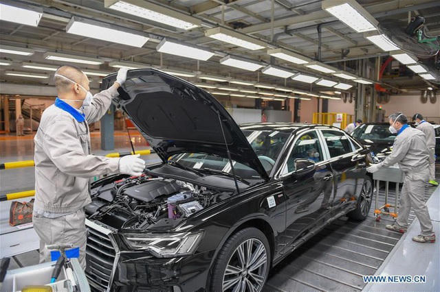 Các hãng xe sang lâm thảm cảnh ở Việt Nam khi nhà giàu bắt đầu thắt chặt chi tiêu