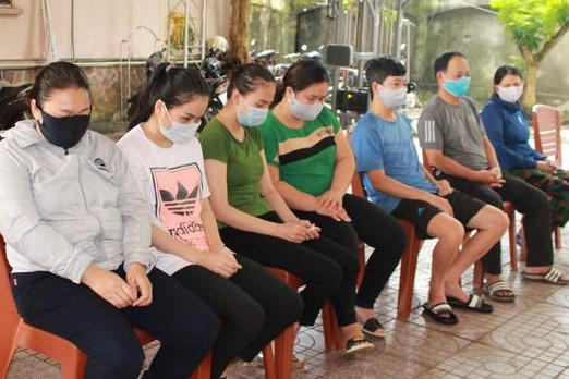 Nhóm đối tượng tại cơ quan điều tra.