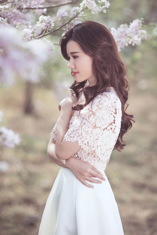 Midu xinh tươi quên chuyện tình buồn, hân hoan đón chào năm mới 2016