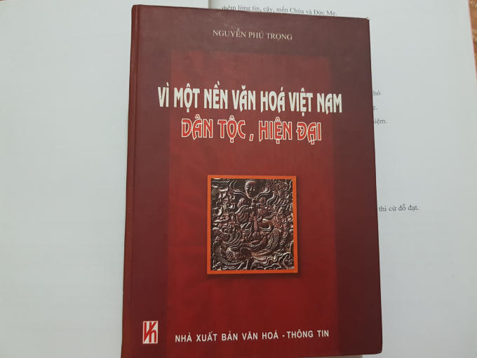 Bìa cuốn sách