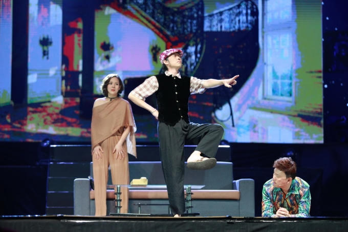 Ho&agrave;i Linh nghẹn ng&agrave;o chia sẻ l&yacute; do x&acirc;y nh&agrave; thờ tổ trong liveshow &ldquo;Chỉ tại &hellip; Định mệnh&rdquo;