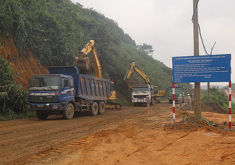 Tuyến đường được đấu thầu và thi công trên địa bàn tỉnh Lào Cai (Báo Lào Cai)