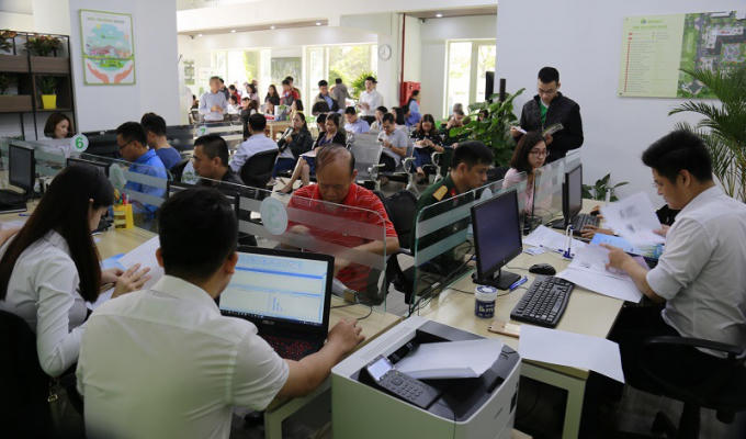 Với q uy trình tiếp nhận hồ  sơ mua,  thuê nhà ở xã hội  gọn nhẹ,  chỉ sau  hơn  nửa tháng,  số lượng hồ  sơ mua,  thuê nhà ở xã hội tòa NO2 và NO3 – dự án EcoHome 3 đã vượt so với kế hoạch thu của cả đợt.