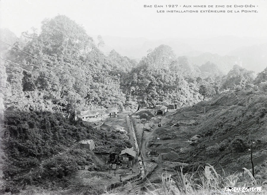 loat anh hiem ve mo chi kem khong lo o viet nam 100 nam truoc hinh anh 2