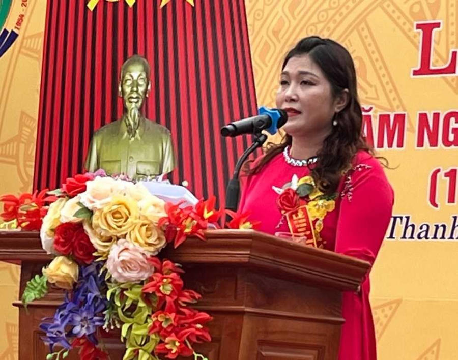 Chủ tịch UBND xã Thanh Dương Võ Thị Quyên phát biểu tại Lễ kỷ niệm 70 năm thành lập xã.