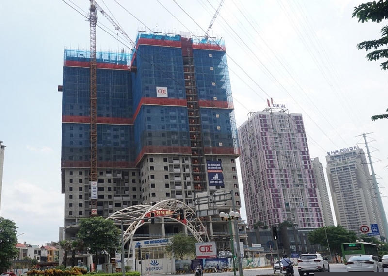 Dự án BID Residence (vốn là tòa nhà 104 – CT1 trước đây) tại Khu đô thị Văn Khê, Hà Đông, Hà Nội. Chủ đầu tư là Công ty Cổ phần BID Group. Dự kiến sau khi hoàn thành, dự án này sẽ cung cấp cho thị trường 13 tòa nhà cao tầng hiện đại từ 25 đến 50 tầng với quy mô 2.700 căn hộ.