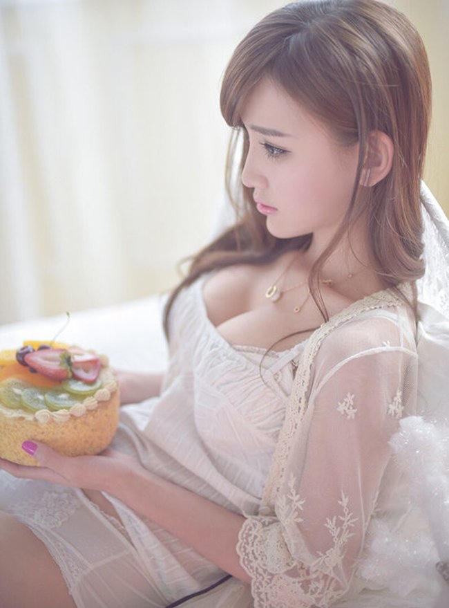 Cô còn được mệnh danh là là nàng showgirl xinh đẹp nhất Hoa Ngữ. Ảnh: internet.