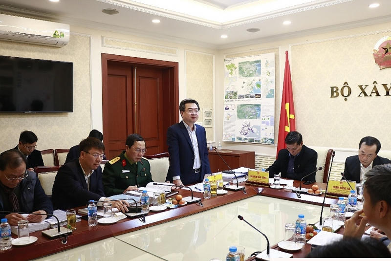 Thứ trưởng Nguyễn Thanh Nghị  phát biểu tại Hội nghị.
