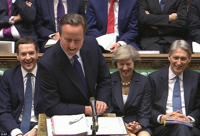 Thủ tướng David Cameron ngày 13/7 đã có buổi làm việc cuối cùng tại Quốc hội Anh trước khi chính thức chuyển giao quyền lực cho bà Theresa May. (Ảnh: PA)