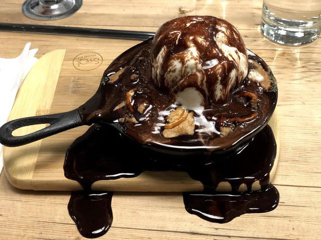 Nghệ thuật hay là sự lãng phí?