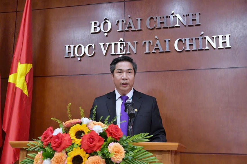 PGS.TS Nguyễn Đào Tùng, Giám đốc Học viện Tài chính phát biểu tại Tọa đàm.