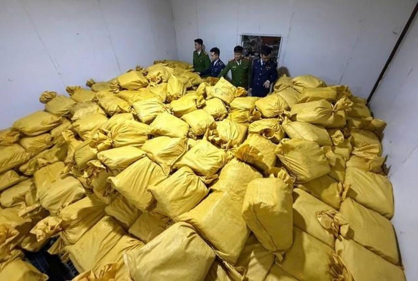 Số tang vật lực lượng chức năng tỉnh Cao Bằng thu giữ được. (Ảnh: Công an Cao Bằng).