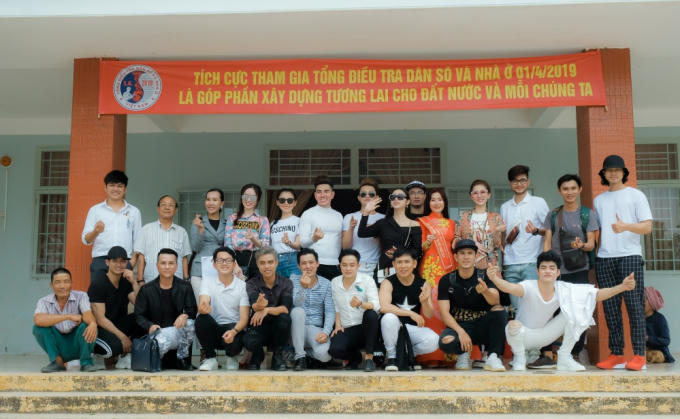 Chuyến từ thiện còn có sự tham gia của nhiều Hoa hậu, người mẫu, diễn viên và ca sĩ khác như: Hoa hậu Chi Nguyễn, Nam vương Hoàng Gia Lâm, Á hậu Lý Khả Dy; Á hậu Dương Yến Phi, Hoa khôi Lương Lê, Hoa hậu Thương hiệu Việt Nam 2018 Hương Mai, DVĐA Nam vương Giã Thanh Vũ, Nam vương Phúc Nguyễn, người mẫu Tuấn Đạt, người mẫu Tuấn Vương, người mẫu Luân Nguyễn, Người mẫu Nguyễn Phong, ca sĩ Vương Triệu Anh, ca sỹ Mai Tuấn, ca sĩ Lưu Hưng, ca sĩ Lâm Thái Tuấn, ca sĩ Thiên Phong, diễn viên Tuấn Anh, BTV Lê Sang, MC Hoàng Nhung – Xuân Tiến và nhiều nhà hảo tâm khác.