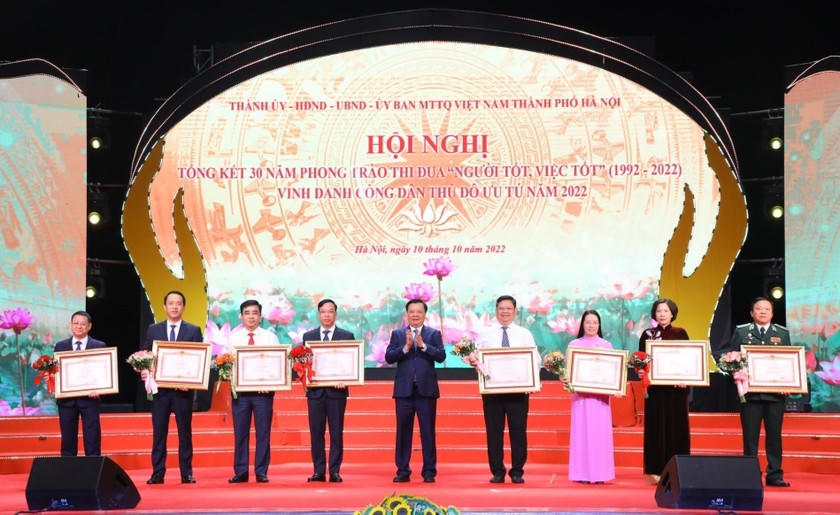 Hình ảnh tại hội nghị.