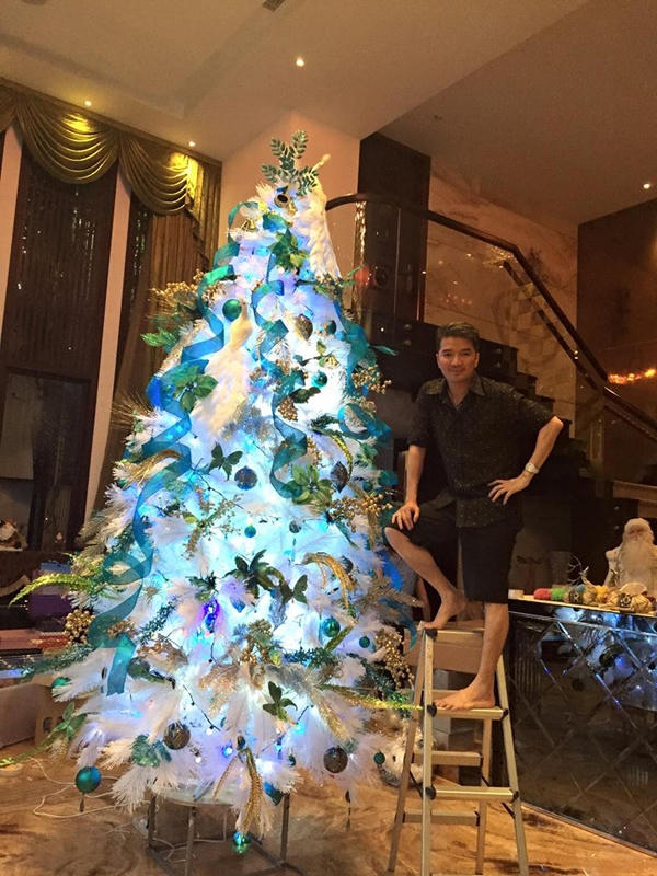 Cây thông trắng tuyệt đẹp được Mr. Đàm lựa chọn cẩn thận. Ảnh: Internet