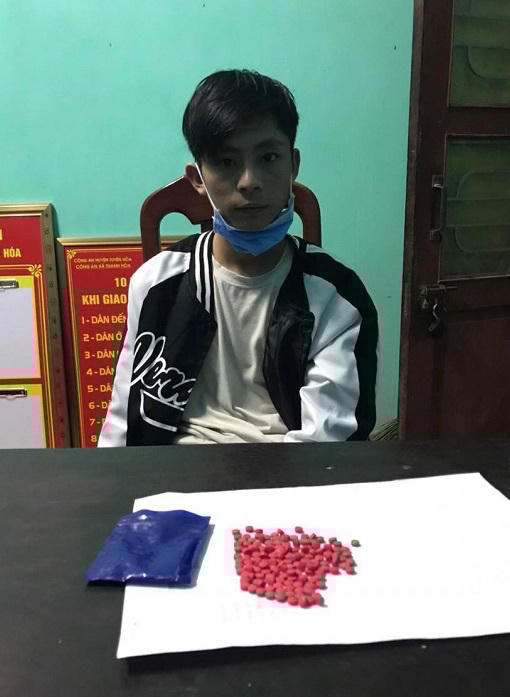 Đối tượng Đinh Xuân Nhiên cùng tang vật