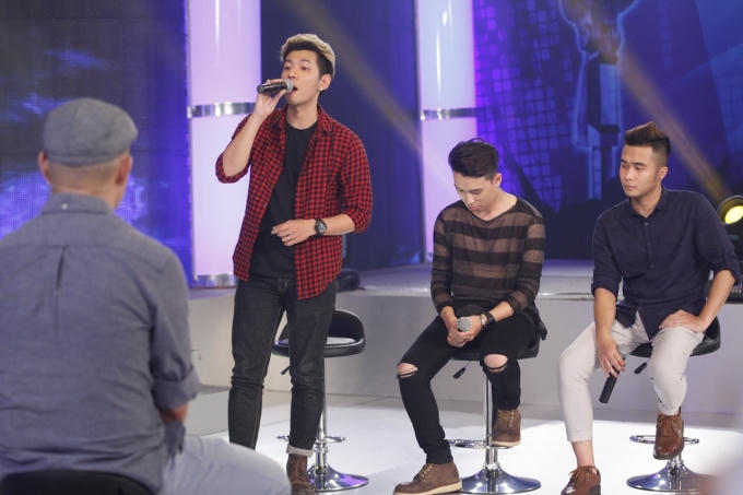 Vietnam Idol: Thu Minh tự tin dạy th&iacute; sinh &ldquo;c&aacute;ch bịa&rdquo; khi qu&ecirc;n lời, lộ diện top 12 xuất sắc nhất