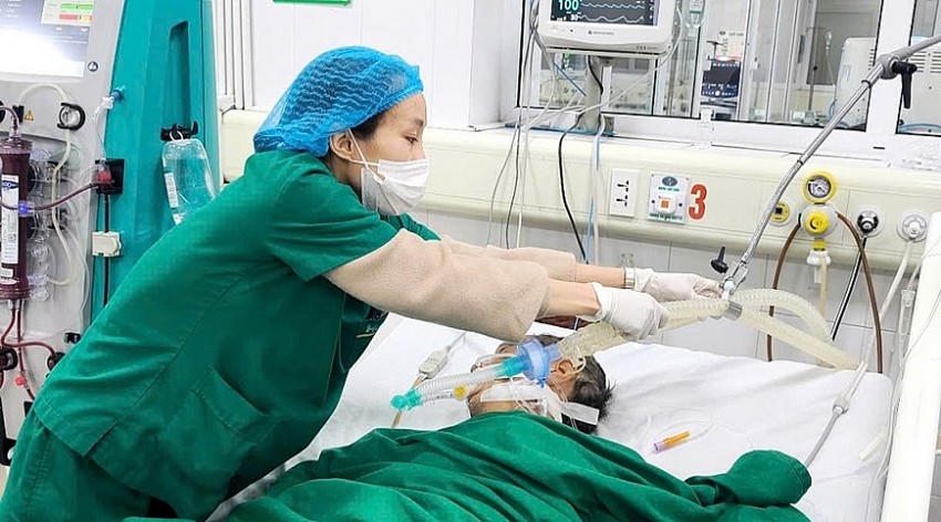 Ngộ độc do uống rượu không rõ nguồn gốc thường xuyên xảy ra