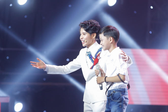 Rơi nước mắt khi nghe