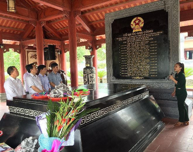 Anh175.